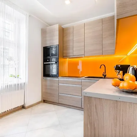 Hamlet Old Town By Triapart Gdańsk